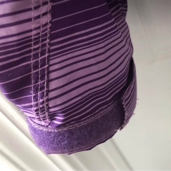 Size XL Lightweight Windbreaker Women's Purple Jacket - Picture 6 of 6